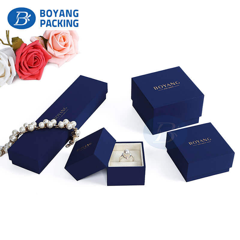 custom jewellery packaging