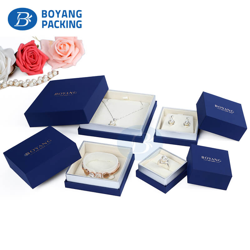 Custom paper jewelry box sets
