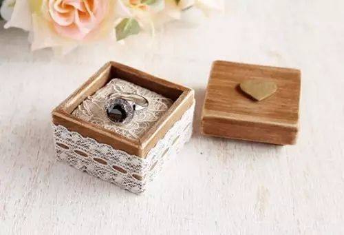 customize the ring box
