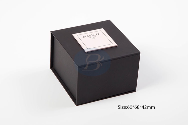 black jewelry ring boxes
