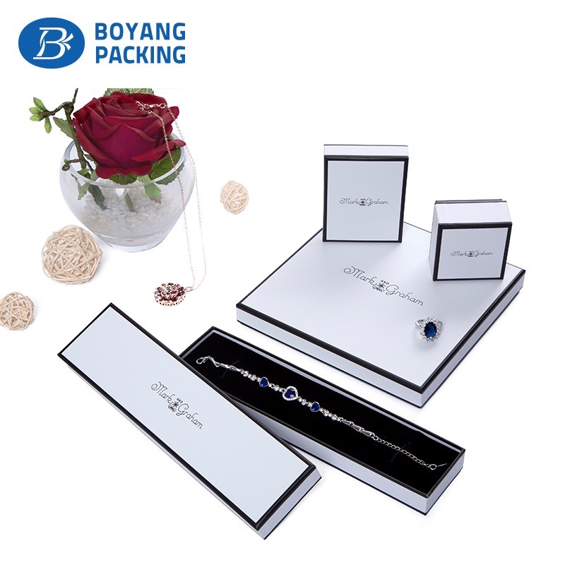 Nice and elegant jewelry gift boxes