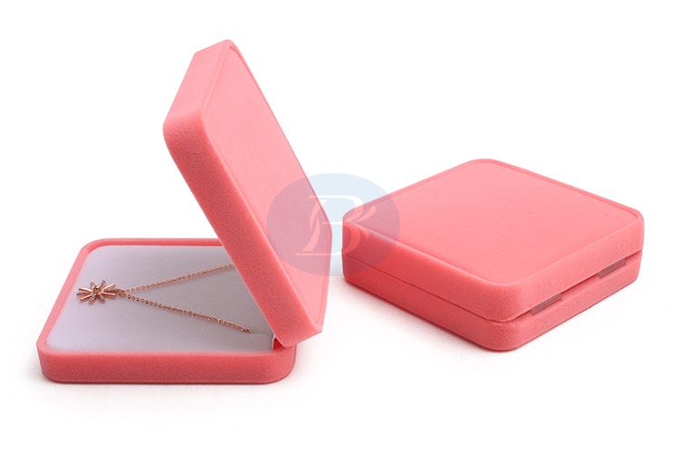 custom elegant pink jewelry box set