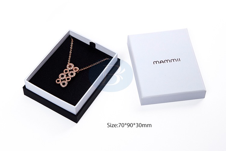 custom paper necklace packaging