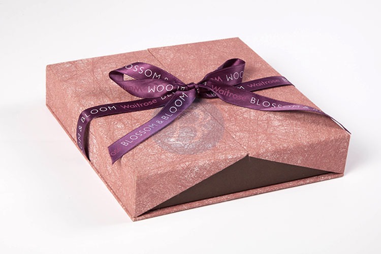 high quality jewelry box with ribbon