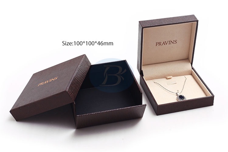 customized pendant box