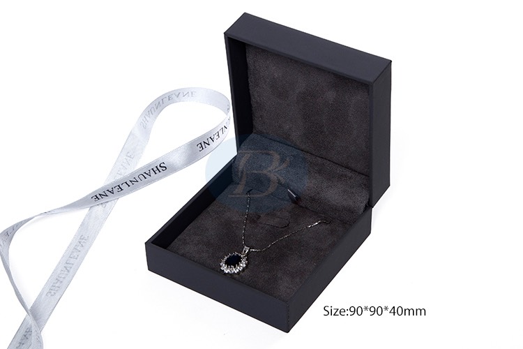 Custom unique jewelry packaging