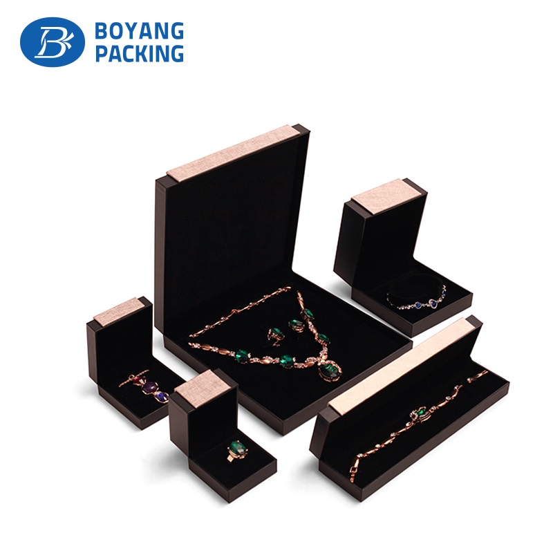 plastic jewellery box 5
