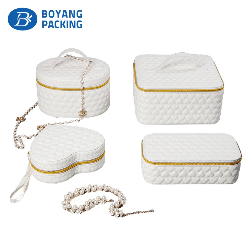 White and elegant leather jewellery box