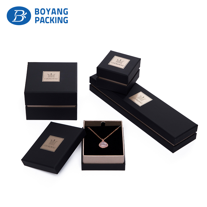 Why jewelry paper boxes manufacturers prefer paper packaging?