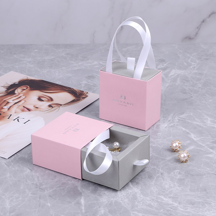 Luxury custom shipping pink earrings gift box with handle