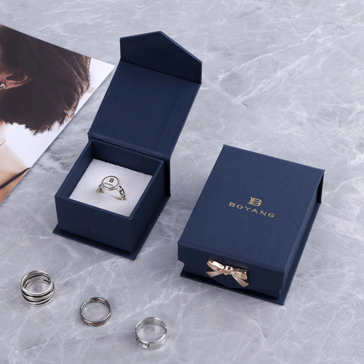 Pop book style luxury magnetic engagement wedding custom ring gift box