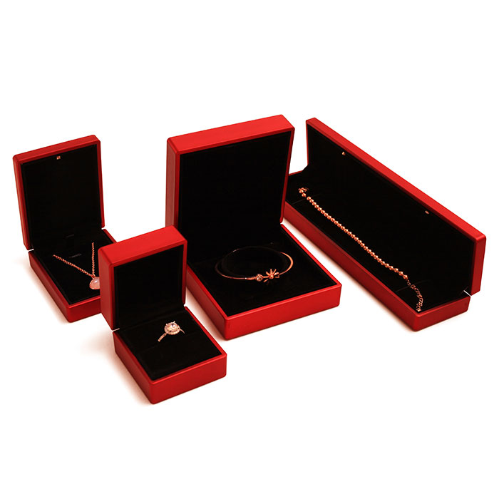 Custom plastic jewelry boxes