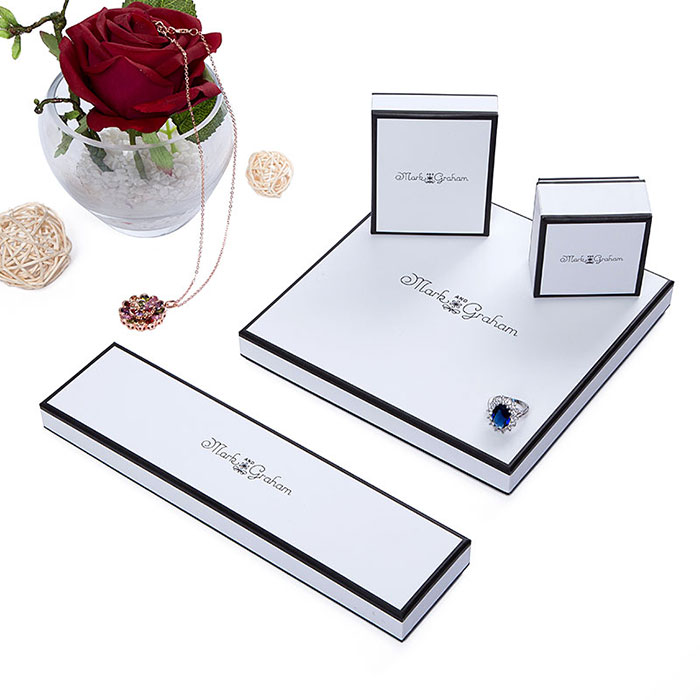 Buy the appropriate custom jewelry boxes for your jewelry