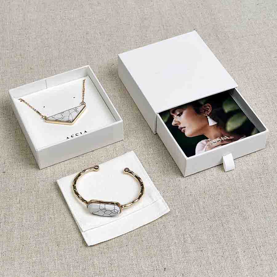 Designer luxury eco friendly custom logo bracelet box packaging