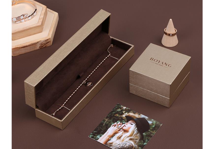 How to improve jewelry customer retention?