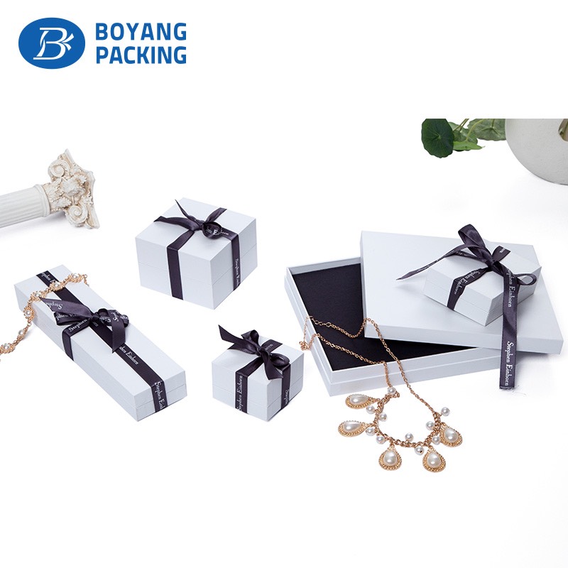 Wholesale customized high quality paper jewelry boxes
