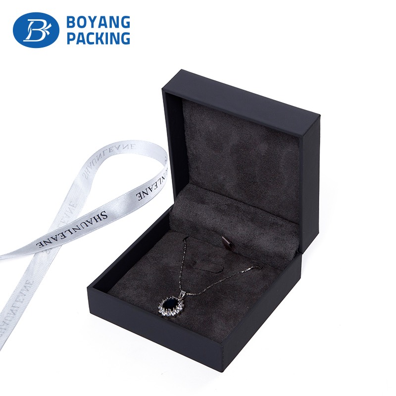 pendant packaging manufacturer