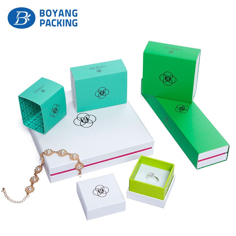 multicolored paper jewelry box 4