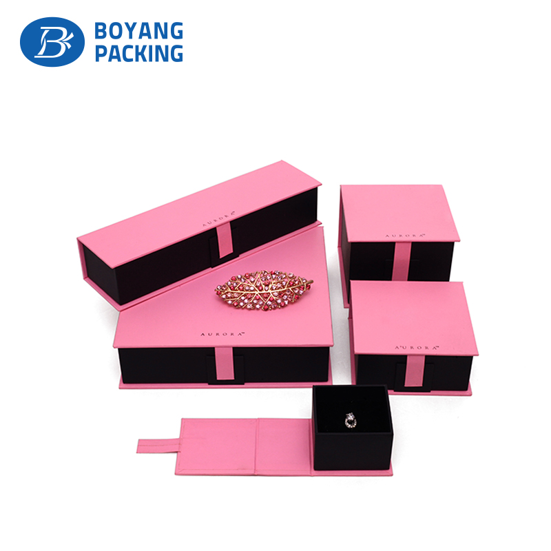 Uniquely designed paper pink jewelry box factory