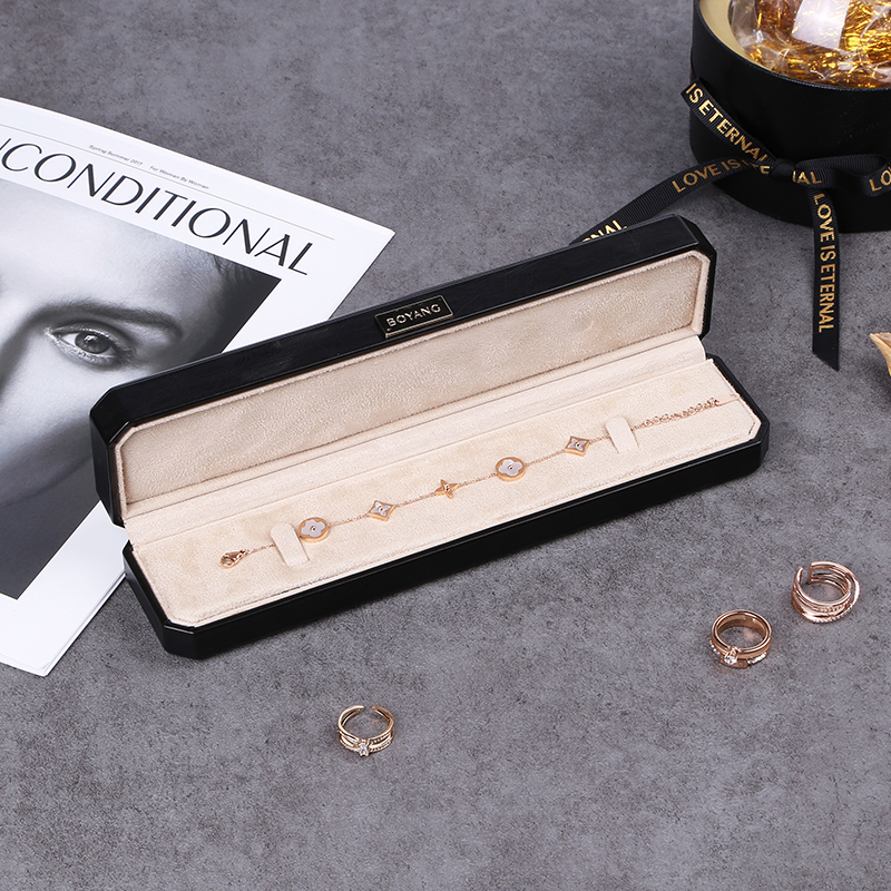 luxury jewelry packaging