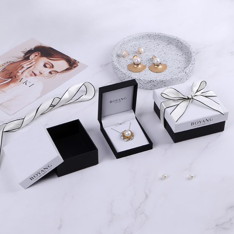 custom jewellery gift boxes