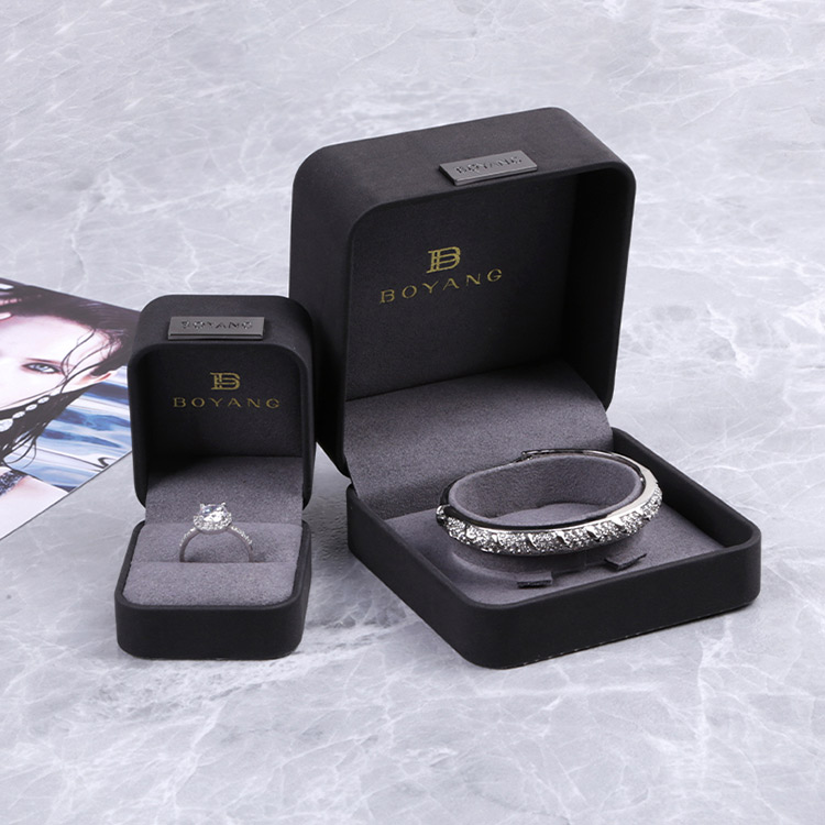 bracelet jewelry box