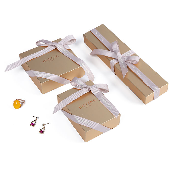 Paper gift box for wedding, custom gift box factory.