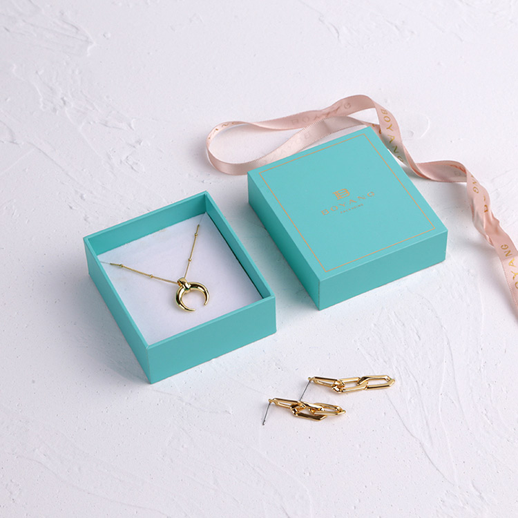 Holiday fancy custom logo necklace gift box with ribbon
