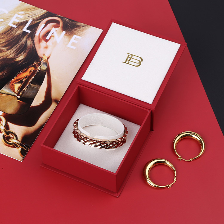 Wholesale custom your own logo fast logistics bracelet jewelry storage box
