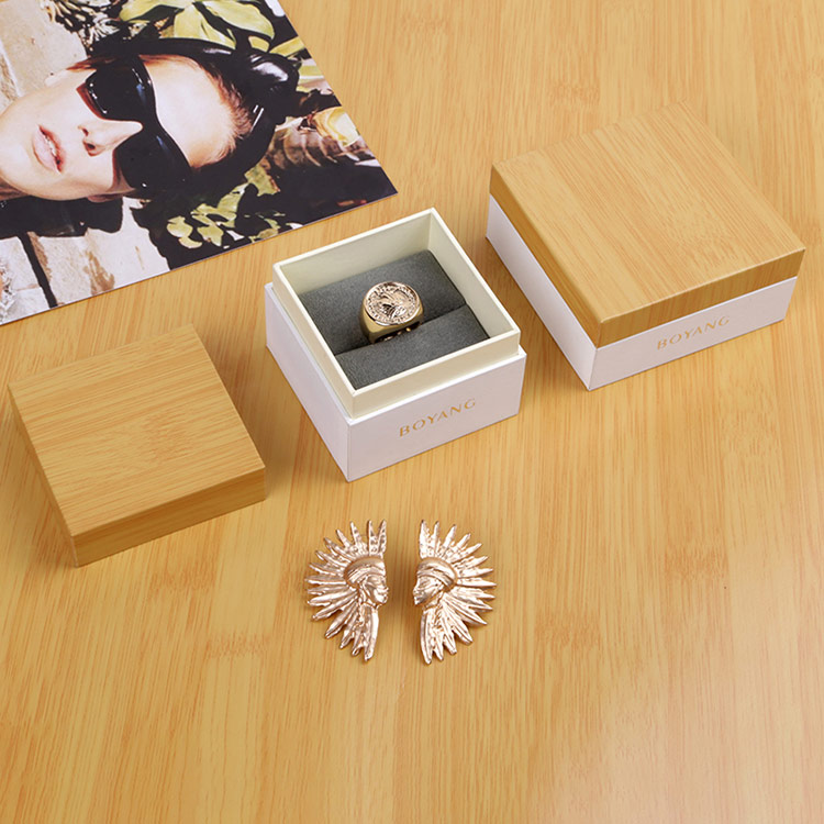 custom necklace jewelry gift box