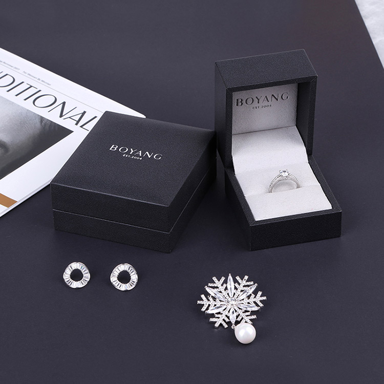 001Wholesale luxury fancy custom logo ring pop ring box for wedding