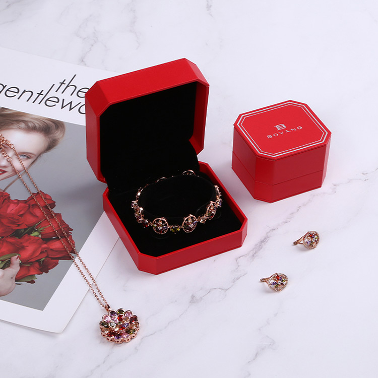Happy Birthday elegant red custom luxury bracelet gift box for women