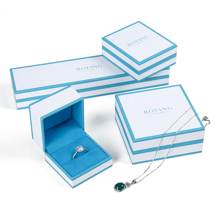custom plastic jewellery box