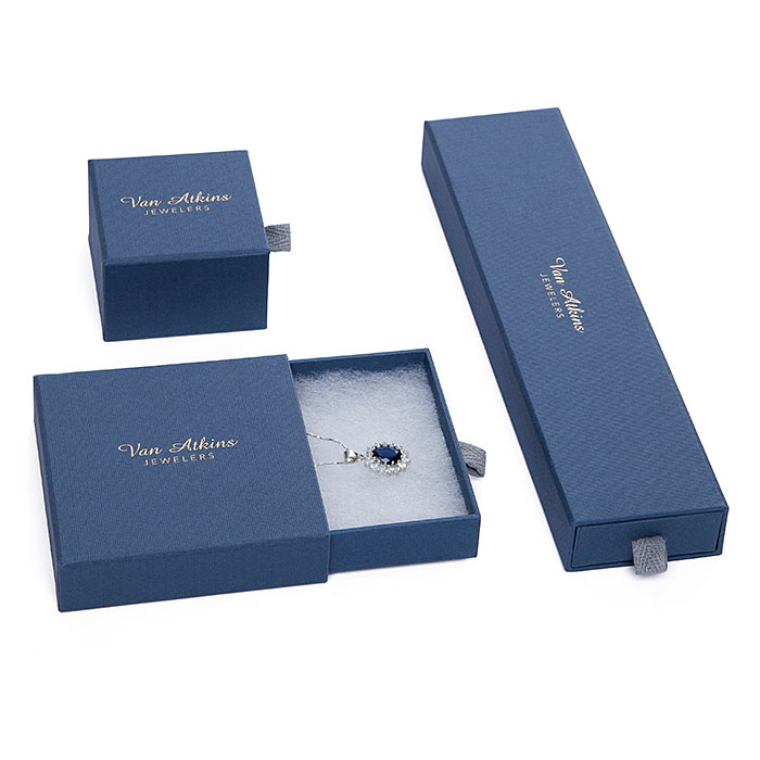 Elegant package is jewelry box, custom small jewellry box