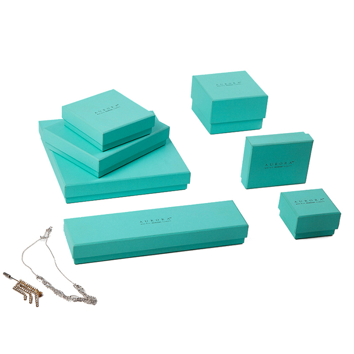 The customized green jewelry gift box