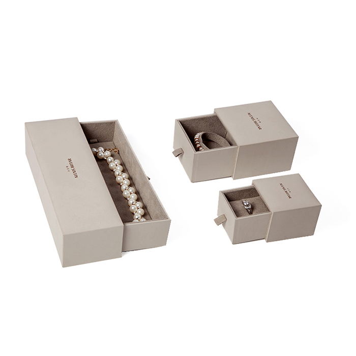 Custom jewelry packaging, white jewellery box factory