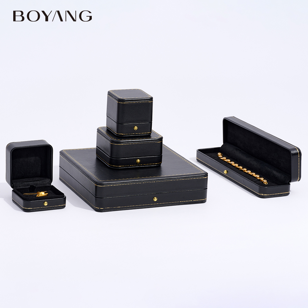black jewelry box