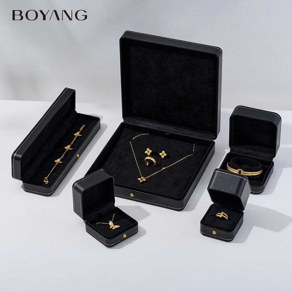 black jewelry box